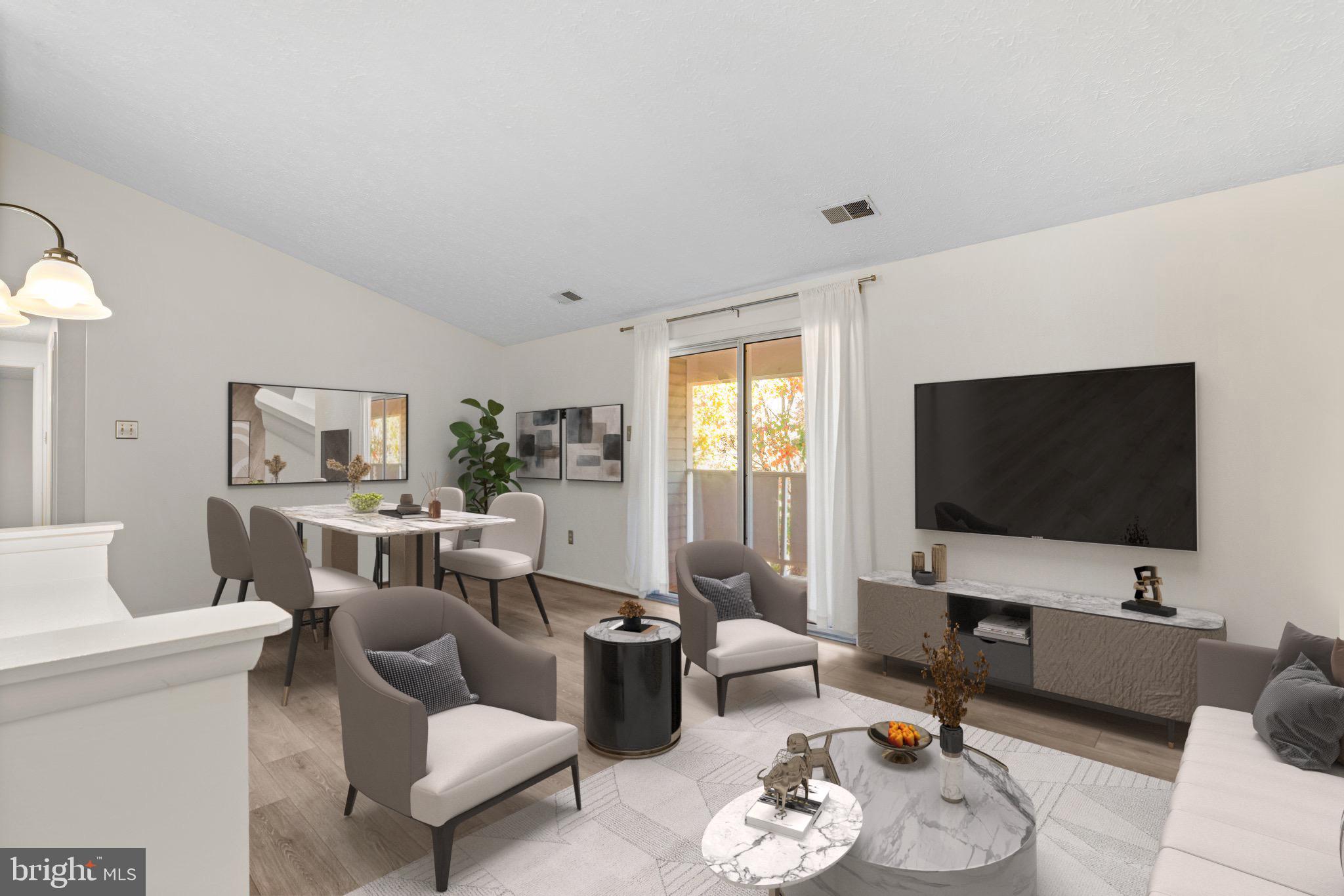 KNOLLS AT NORTH LAKE CONDOMINIUM - Residential