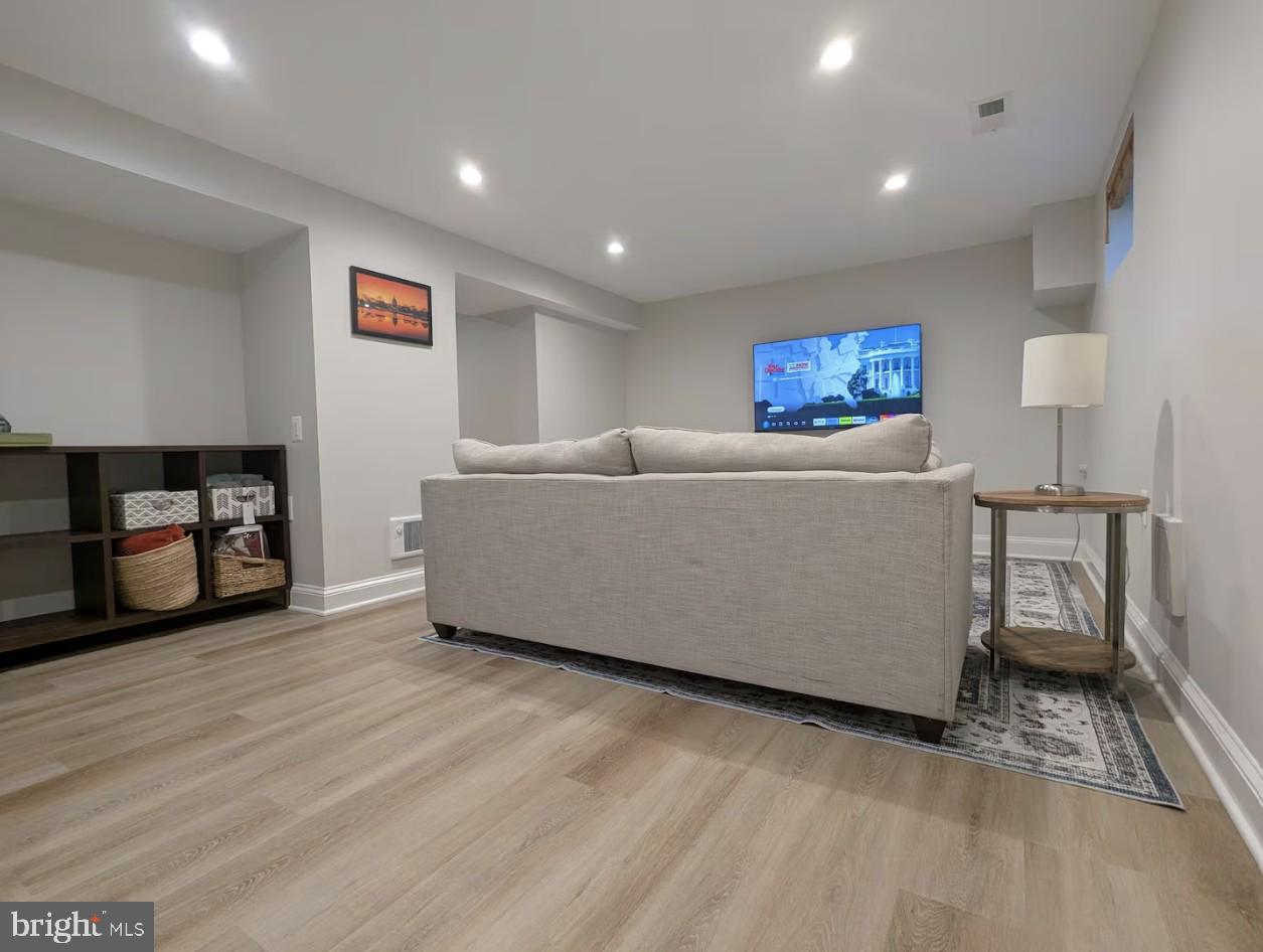 ROSEMONT - Residential