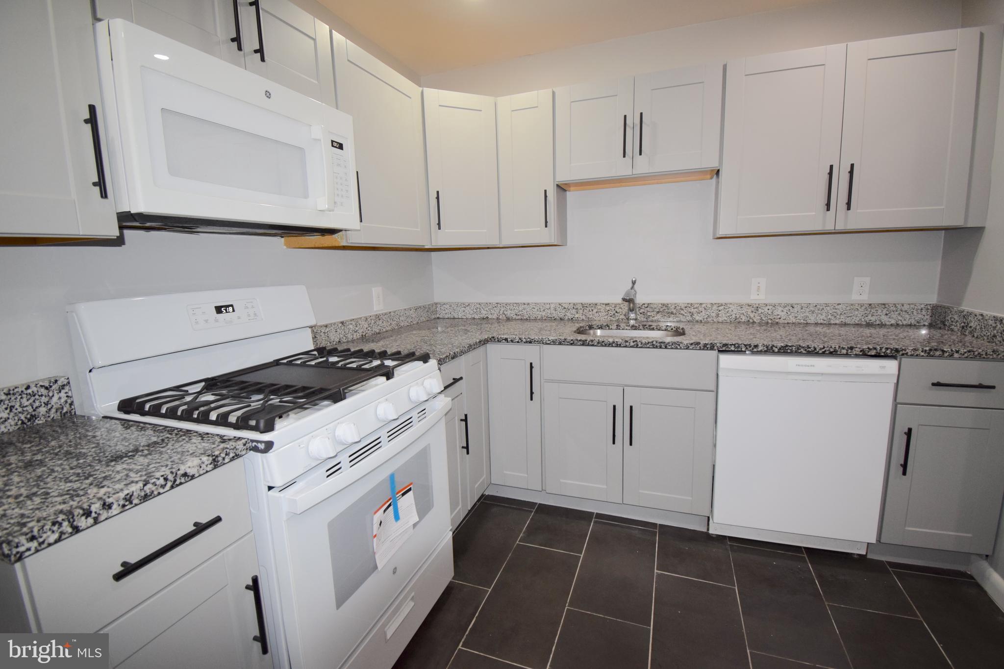 SNOW HILL MANOR - Residential Lease