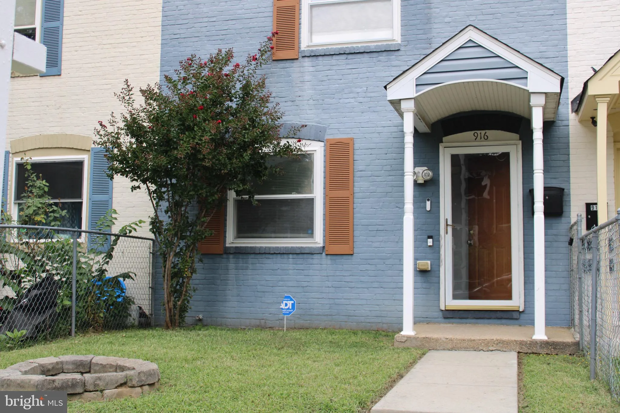 Baltimore, Maryland 21225, United States, 3 Bedrooms Bedrooms, ,2 BathroomsBathrooms,Residential,Active,213881