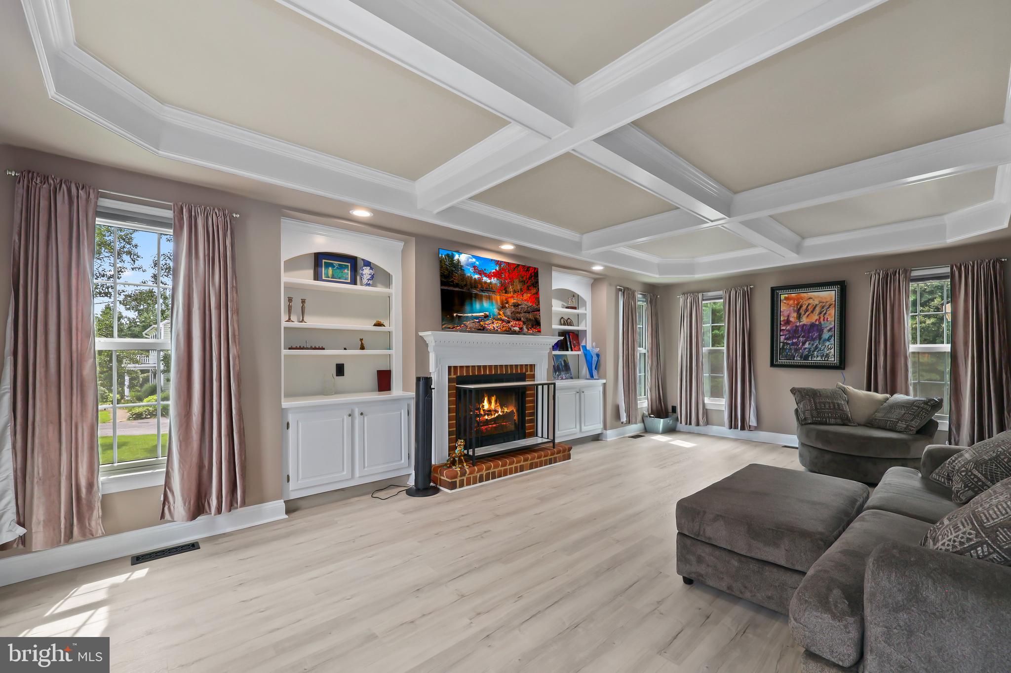 8405 BROADMORE LANE