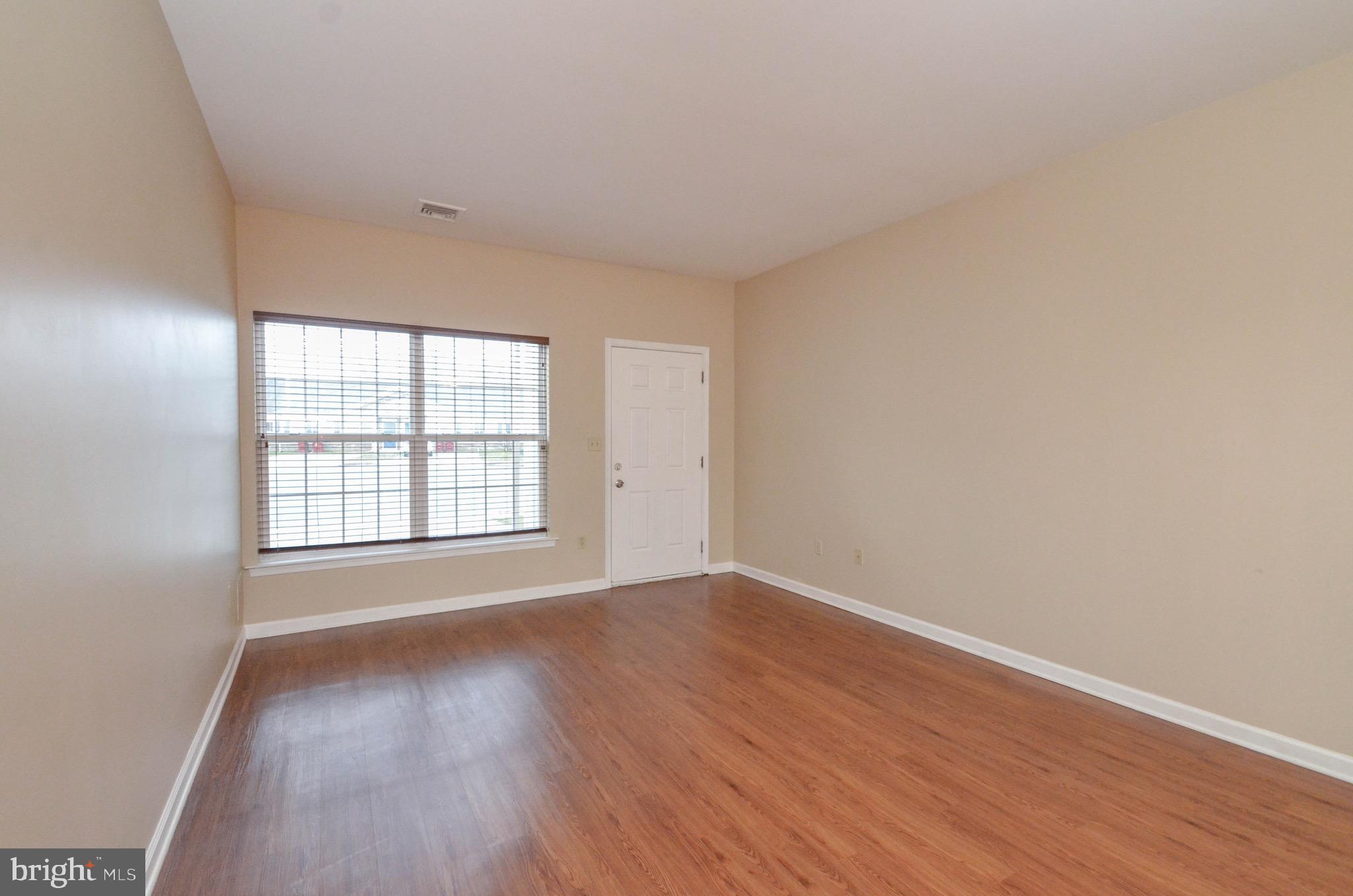 SULLIVAN TRIAIL I - Residential