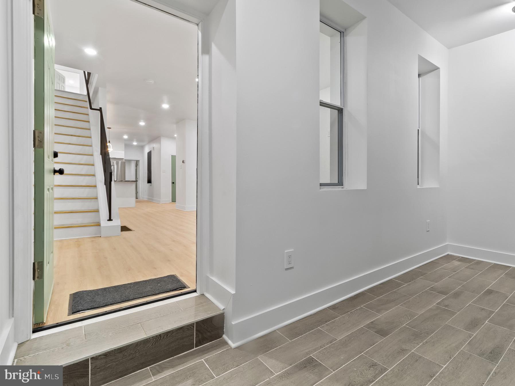 5214 W JEFFERSON STREET