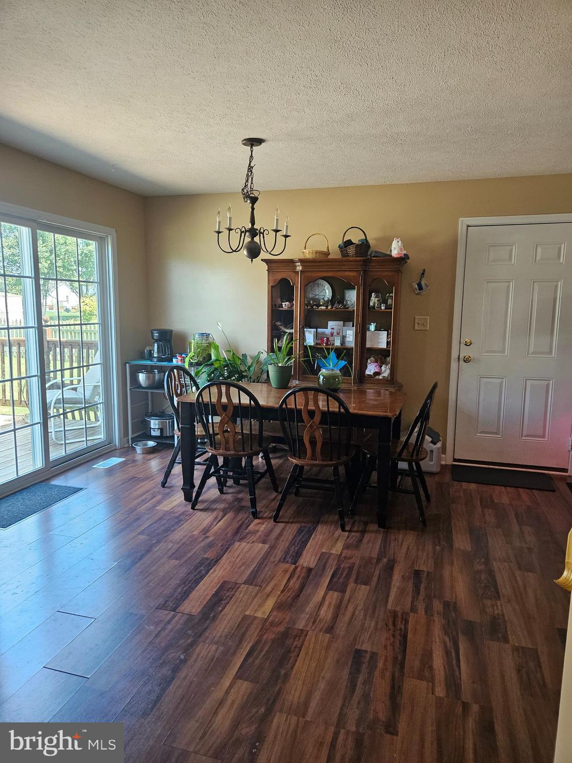 ELIZABETH STATION - Residential