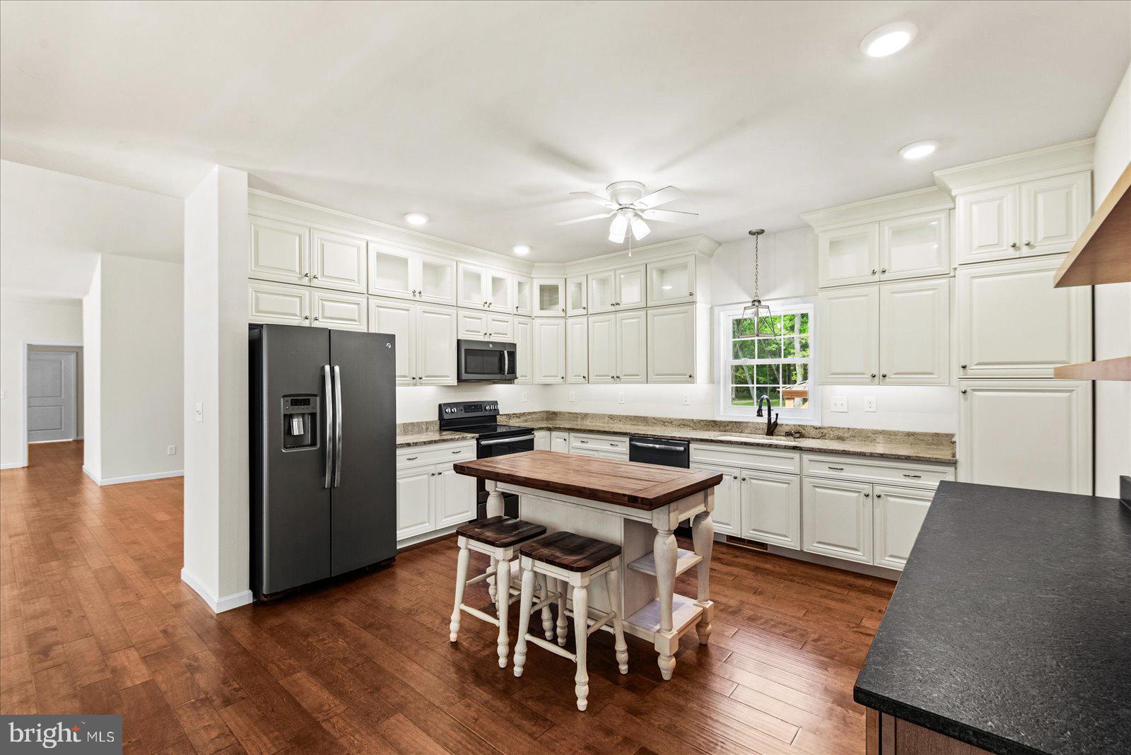 MT MORIAH ON THE POTOMAC - Residential