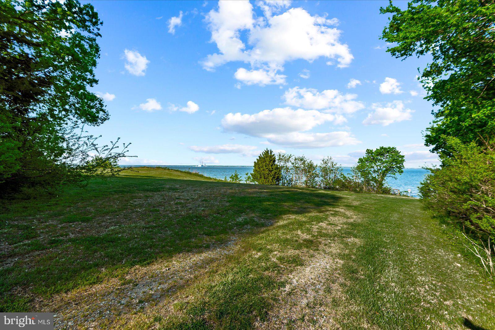 MT MORIAH ON THE POTOMAC - Residential