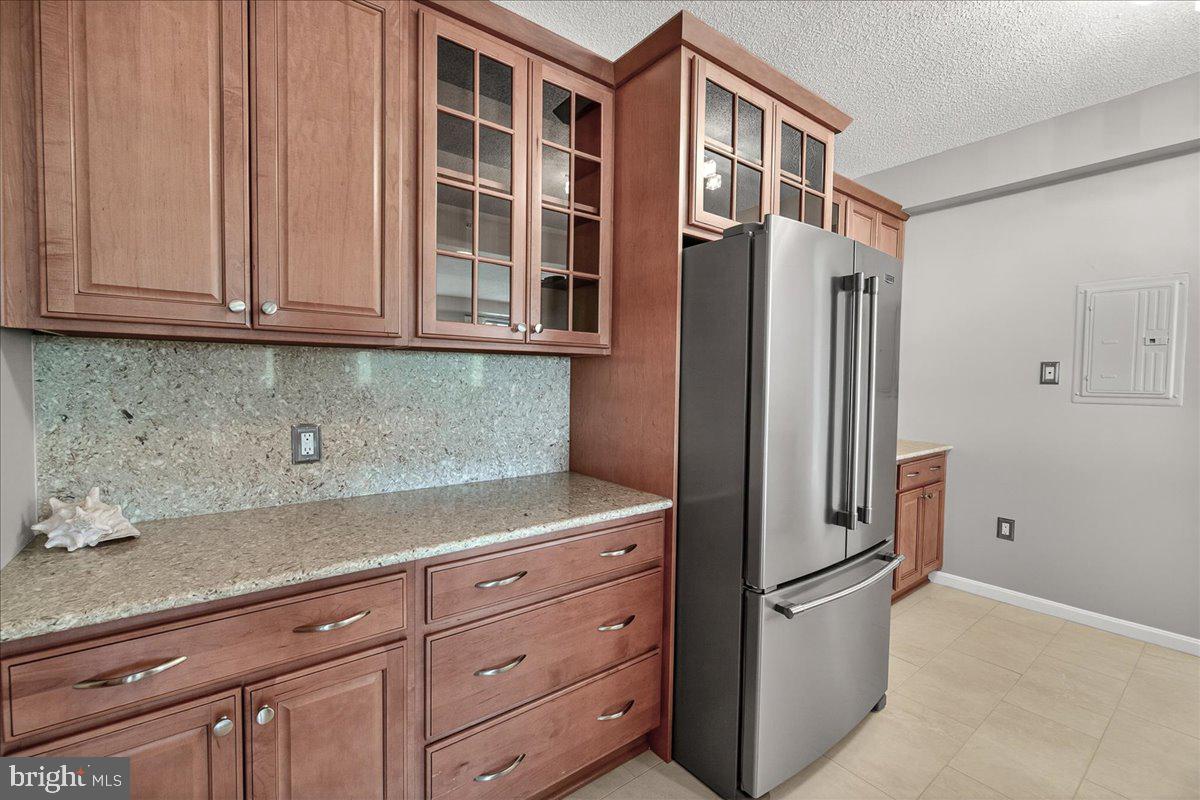 VANTAGE POINT EAST @ LEISURE WORLD - Residential