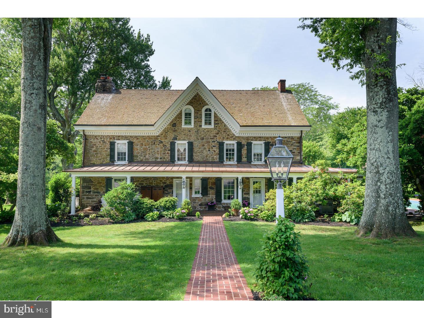 RADNOR HUNT - Residential