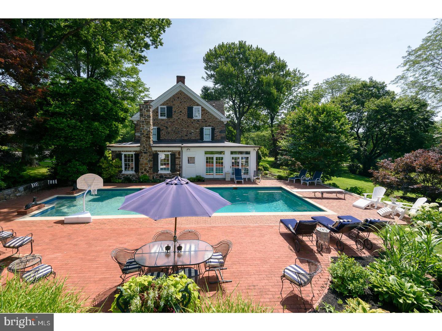 RADNOR HUNT - Residential