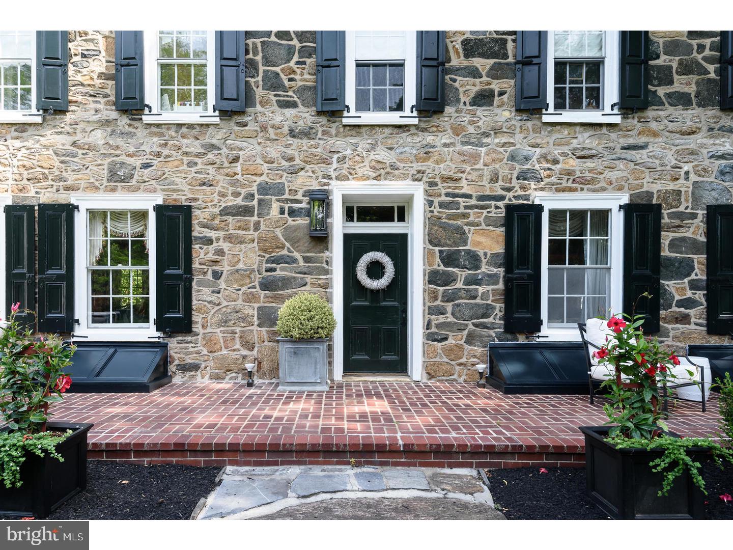 RADNOR HUNT - Residential