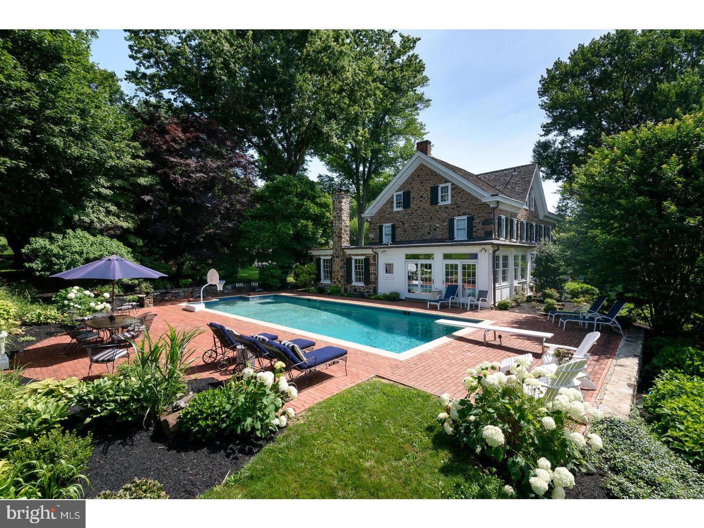 RADNOR HUNT - Residential