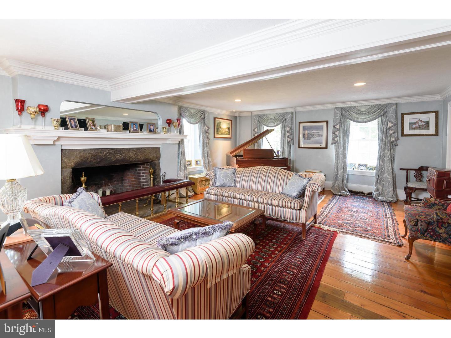 RADNOR HUNT - Residential