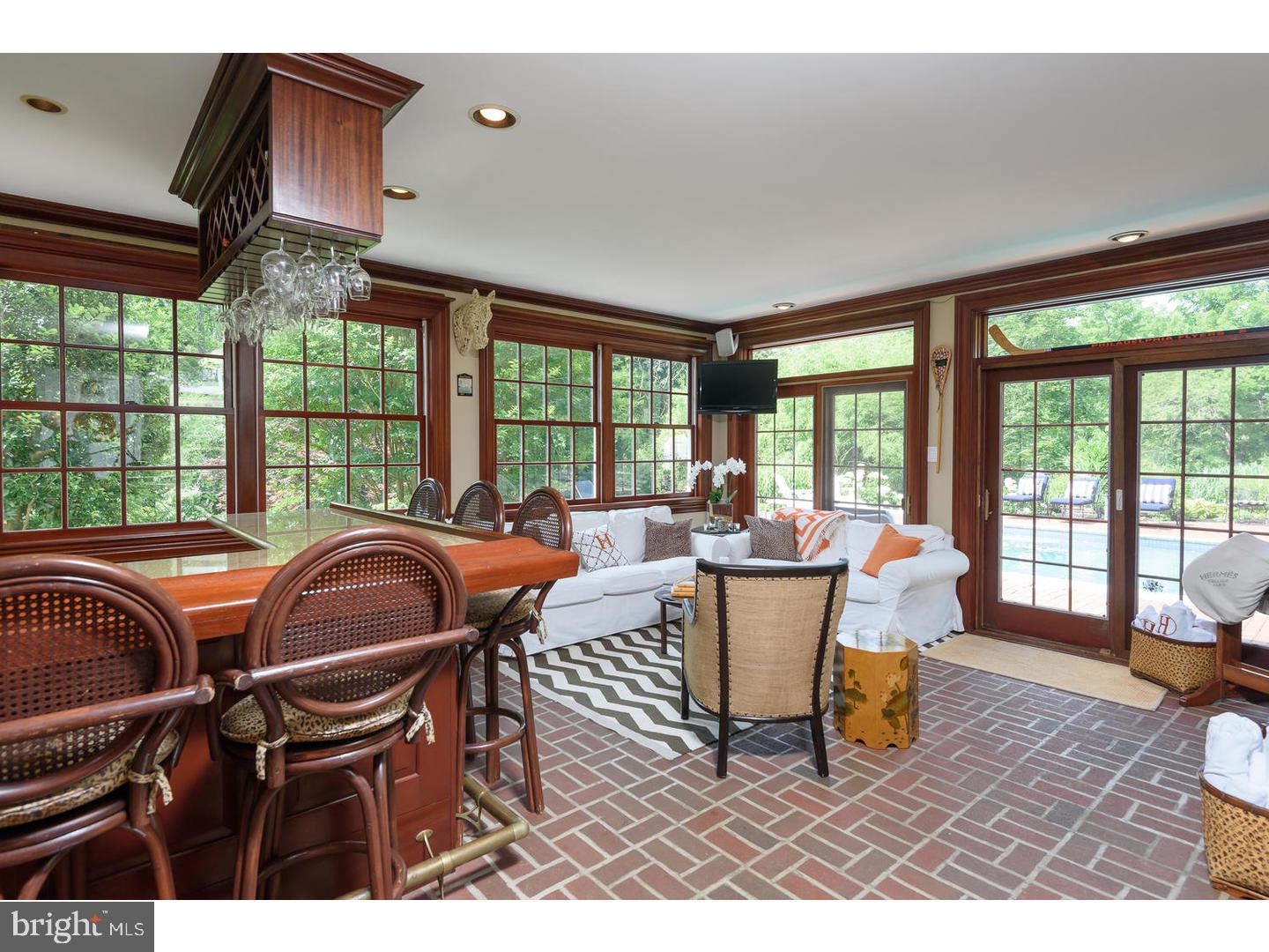 RADNOR HUNT - Residential