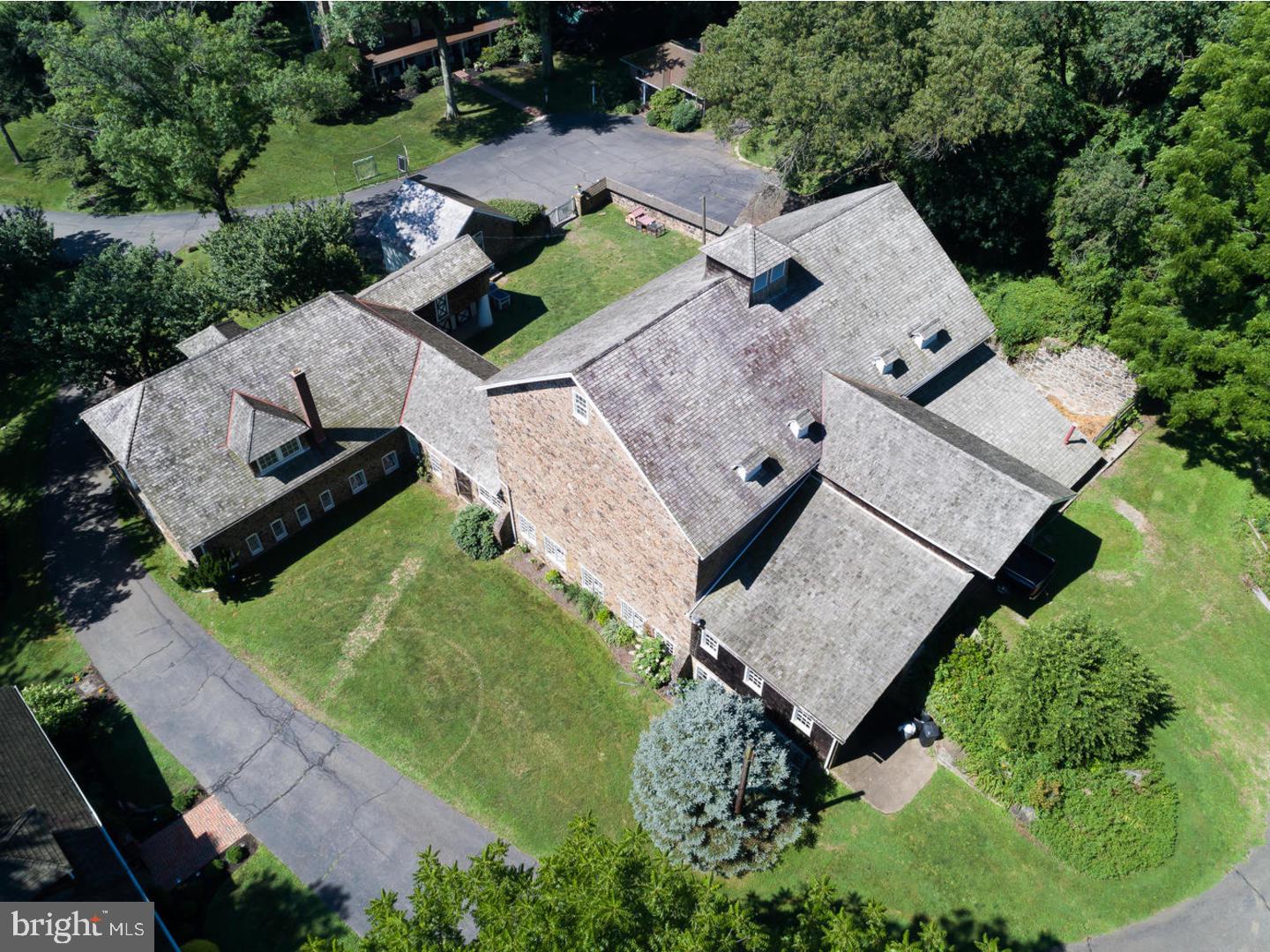 RADNOR HUNT - Residential