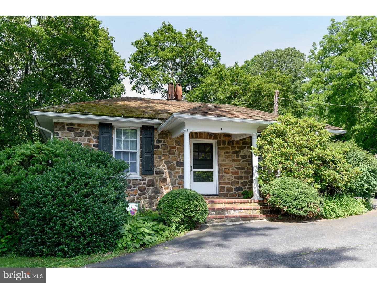 RADNOR HUNT - Residential