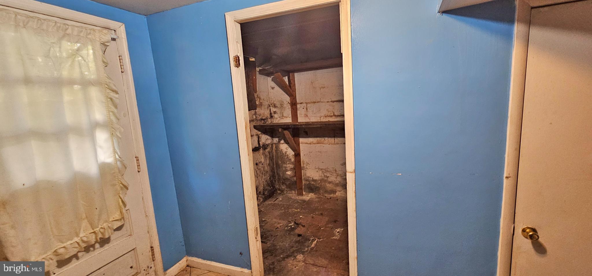 NEW CARROLLTON - Residential