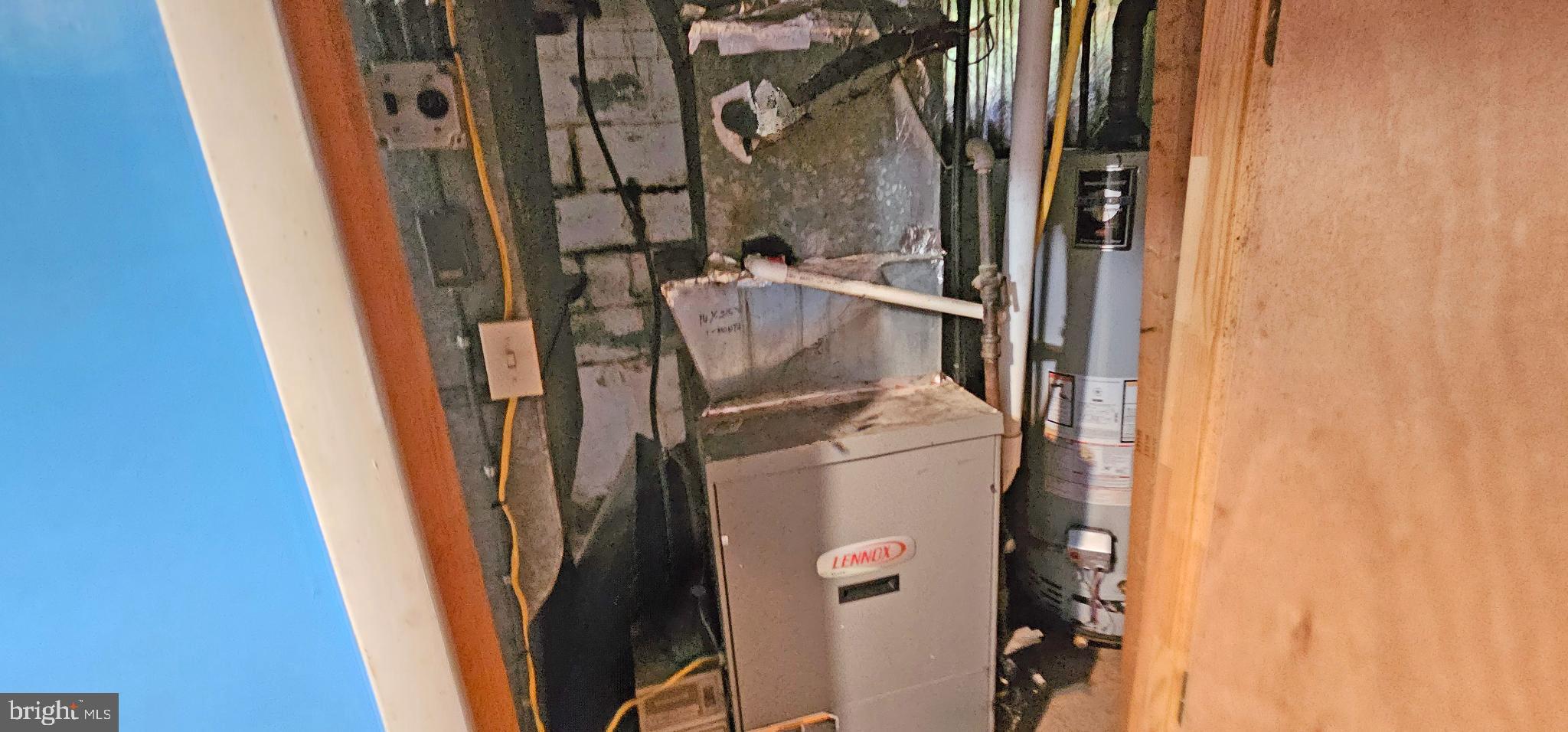 NEW CARROLLTON - Residential