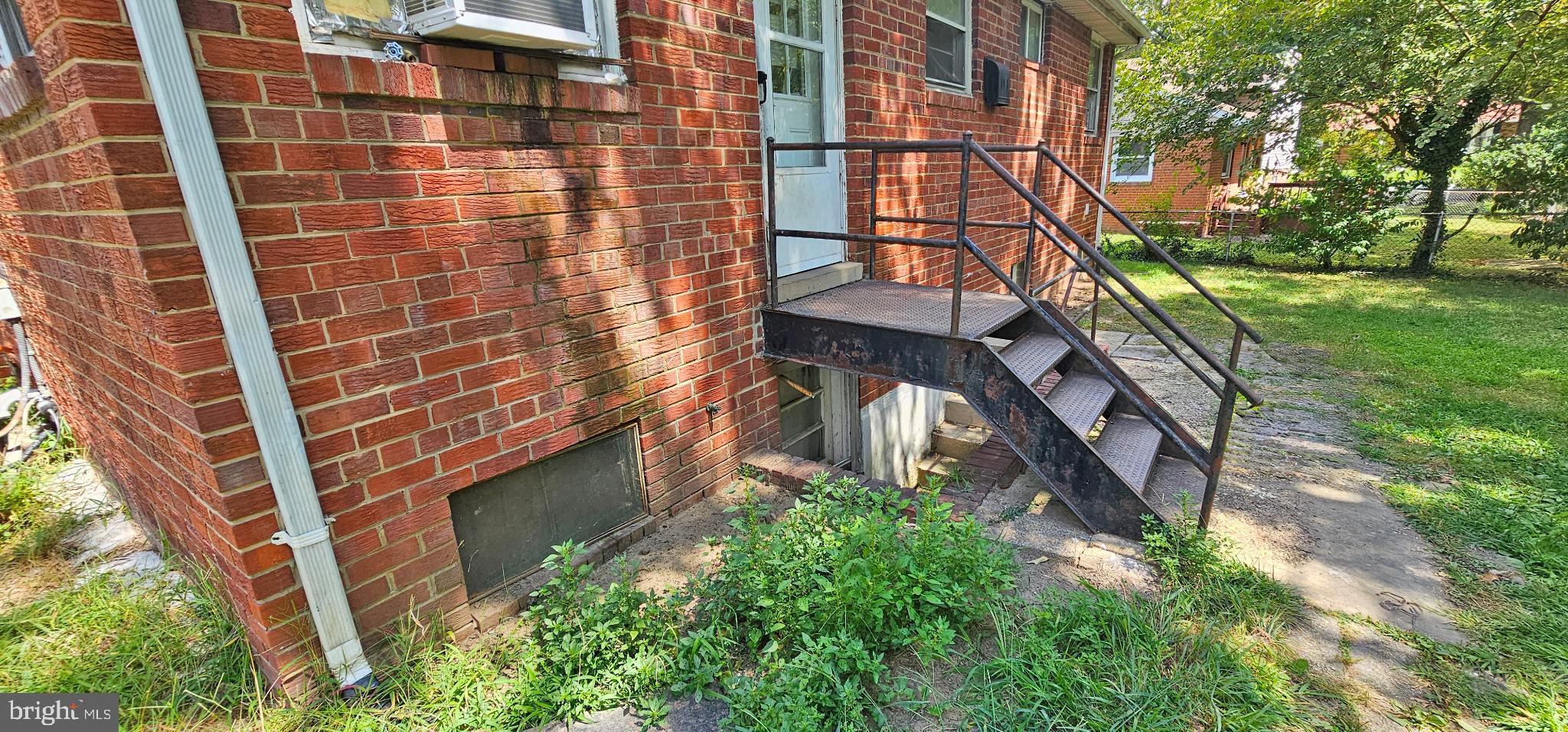 NEW CARROLLTON - Residential