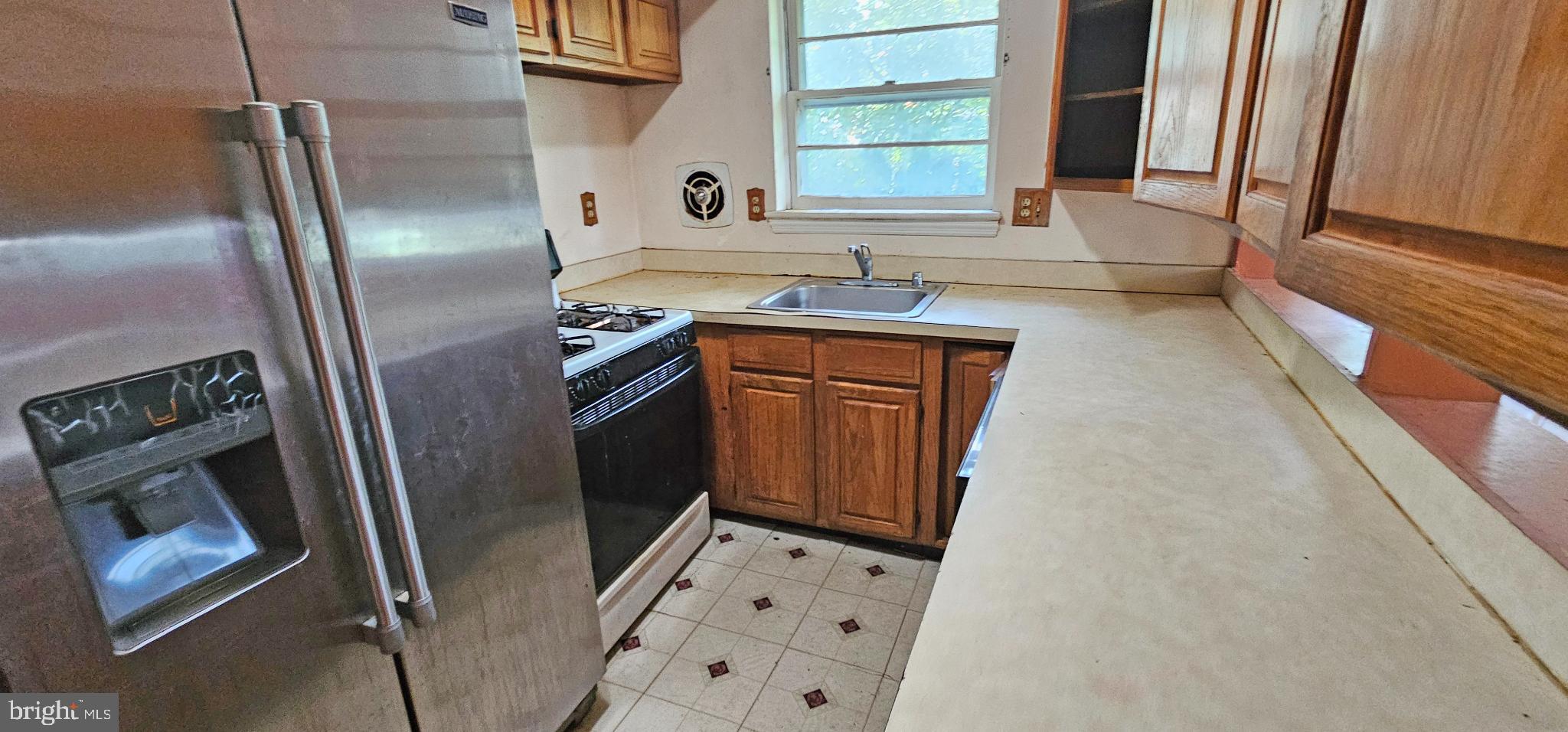 NEW CARROLLTON - Residential