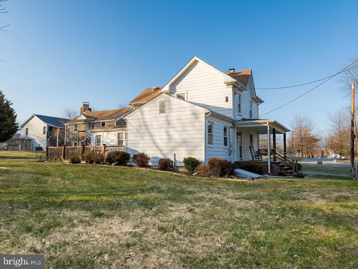 PT ROCKVILLE OUT RES 3 - Residential