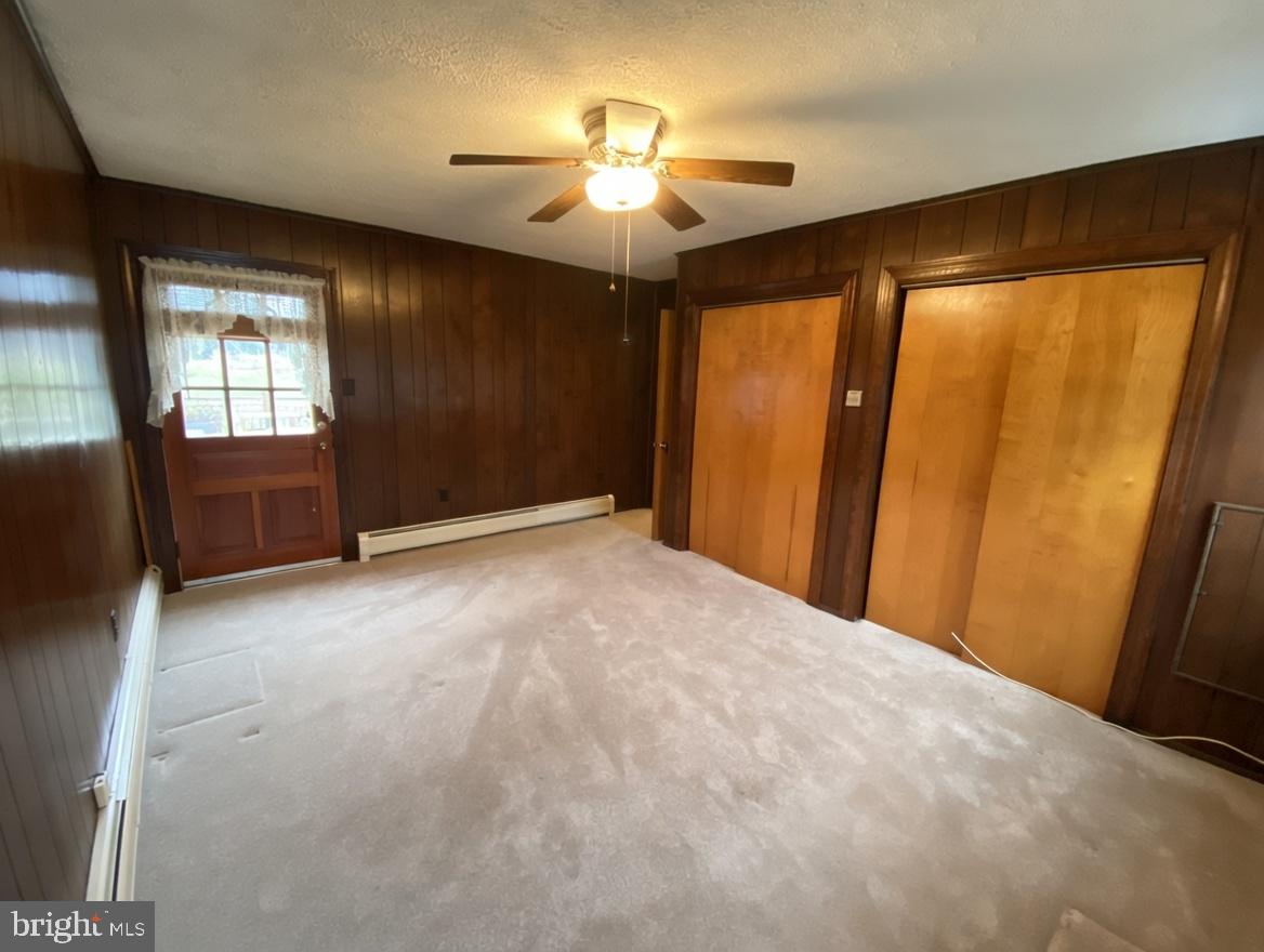 PT ROCKVILLE OUT RES 3 - Residential