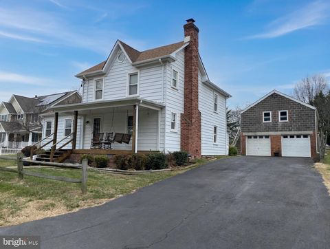 7816 DERWOOD STREET ROCKVILLE MD 20855