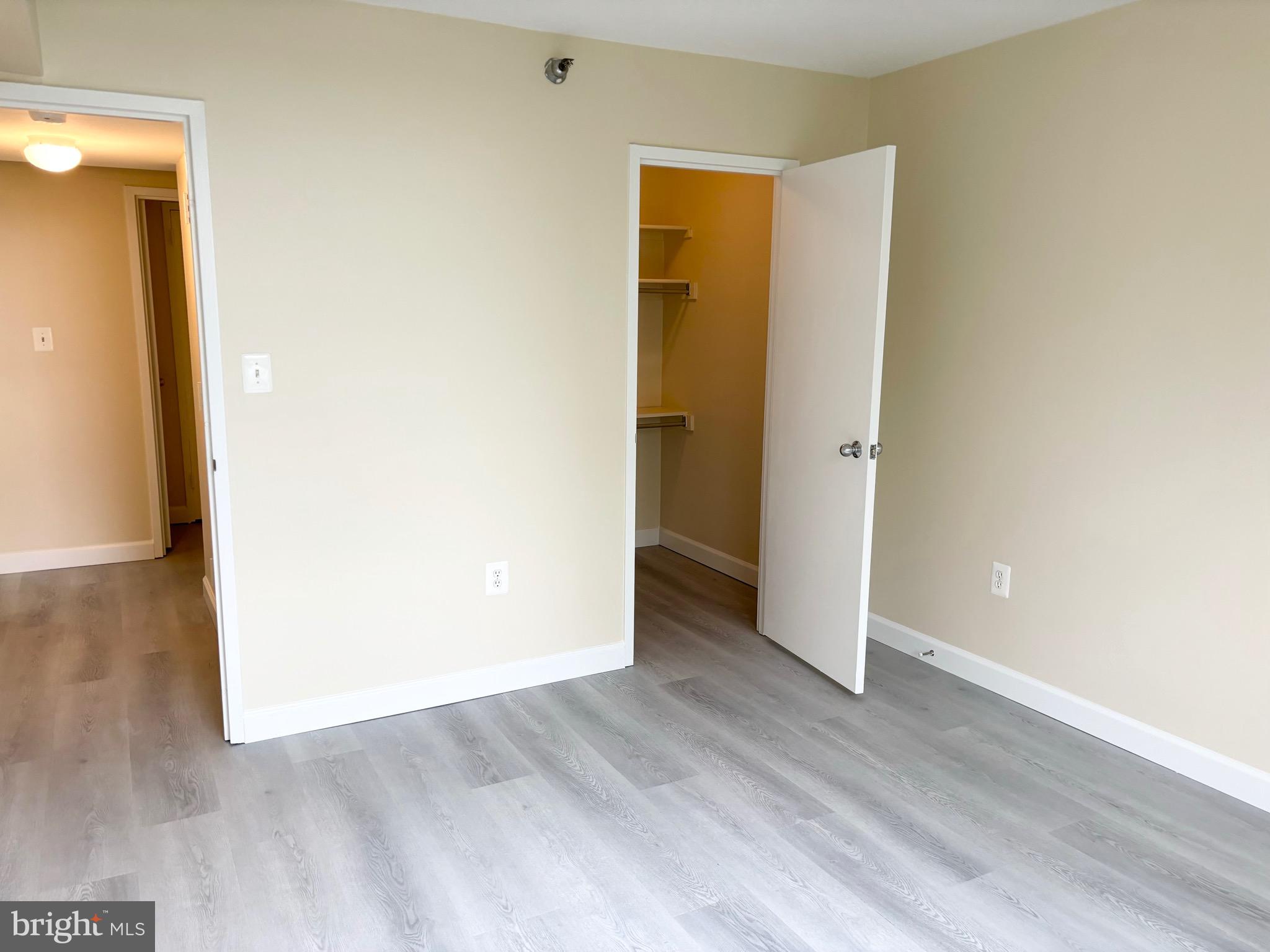 ENCORE OF MCLEAN - Residential Lease