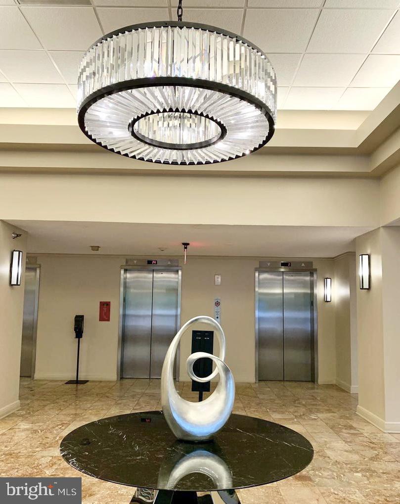 ENCORE OF MCLEAN - Residential Lease