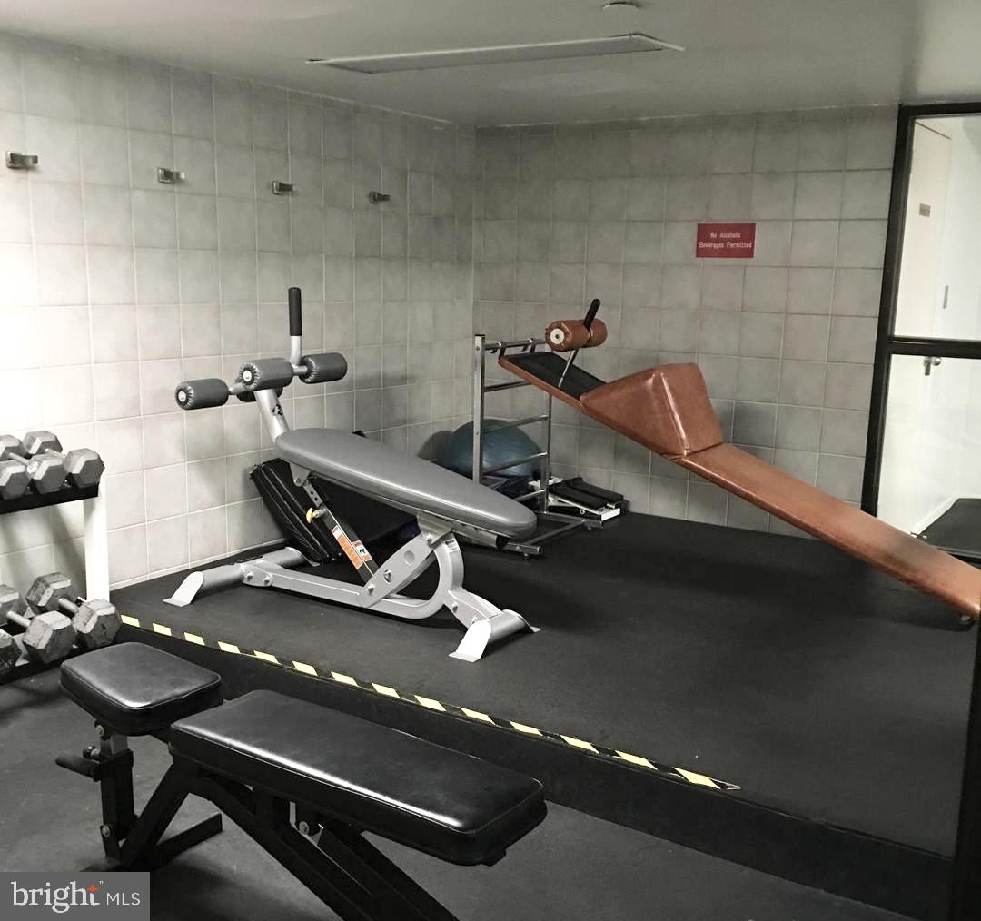 ENCORE OF MCLEAN - Residential Lease