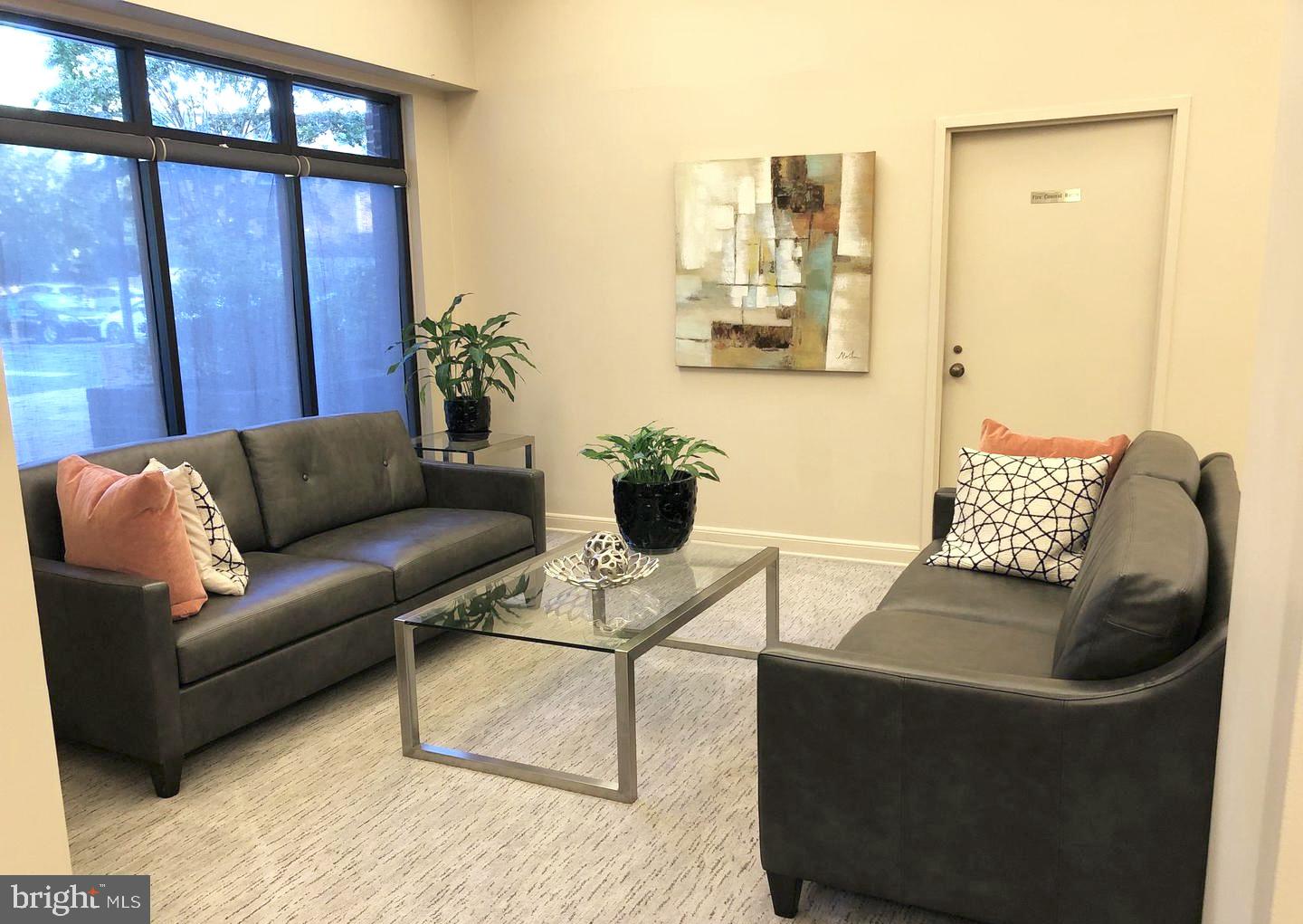 ENCORE OF MCLEAN - Residential Lease