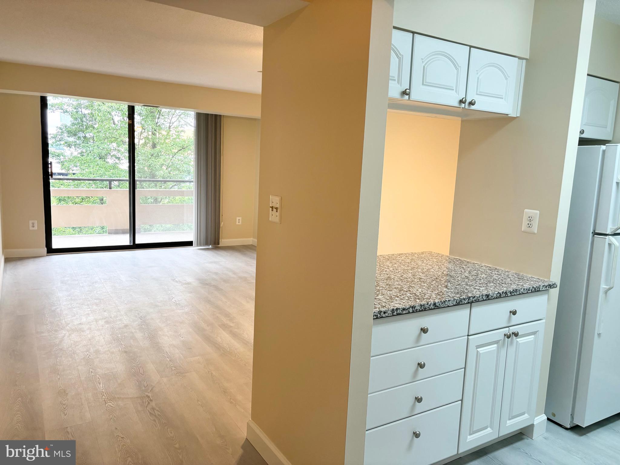 ENCORE OF MCLEAN - Residential Lease