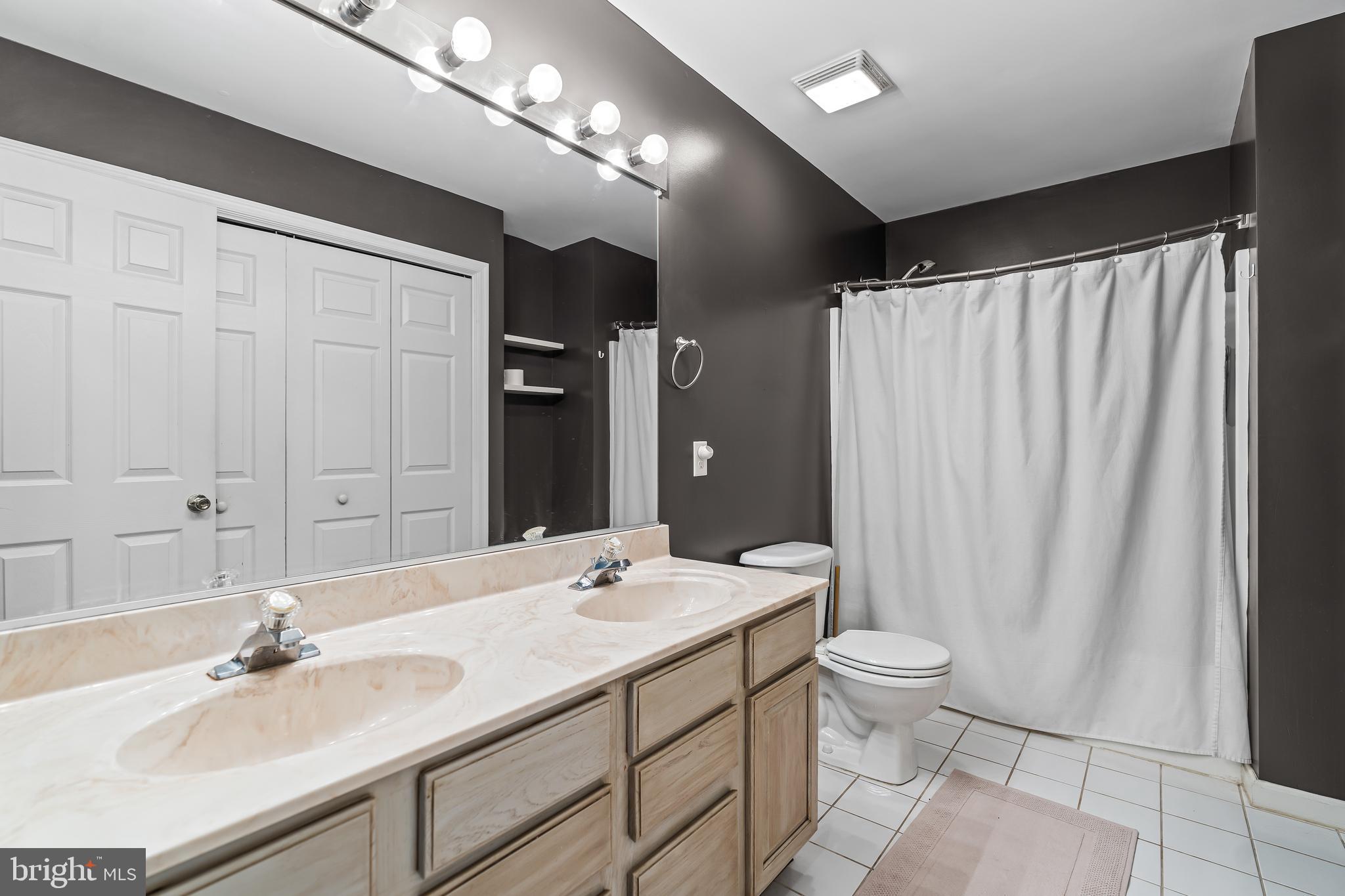 FAIRWAY MEADOWS - Residential