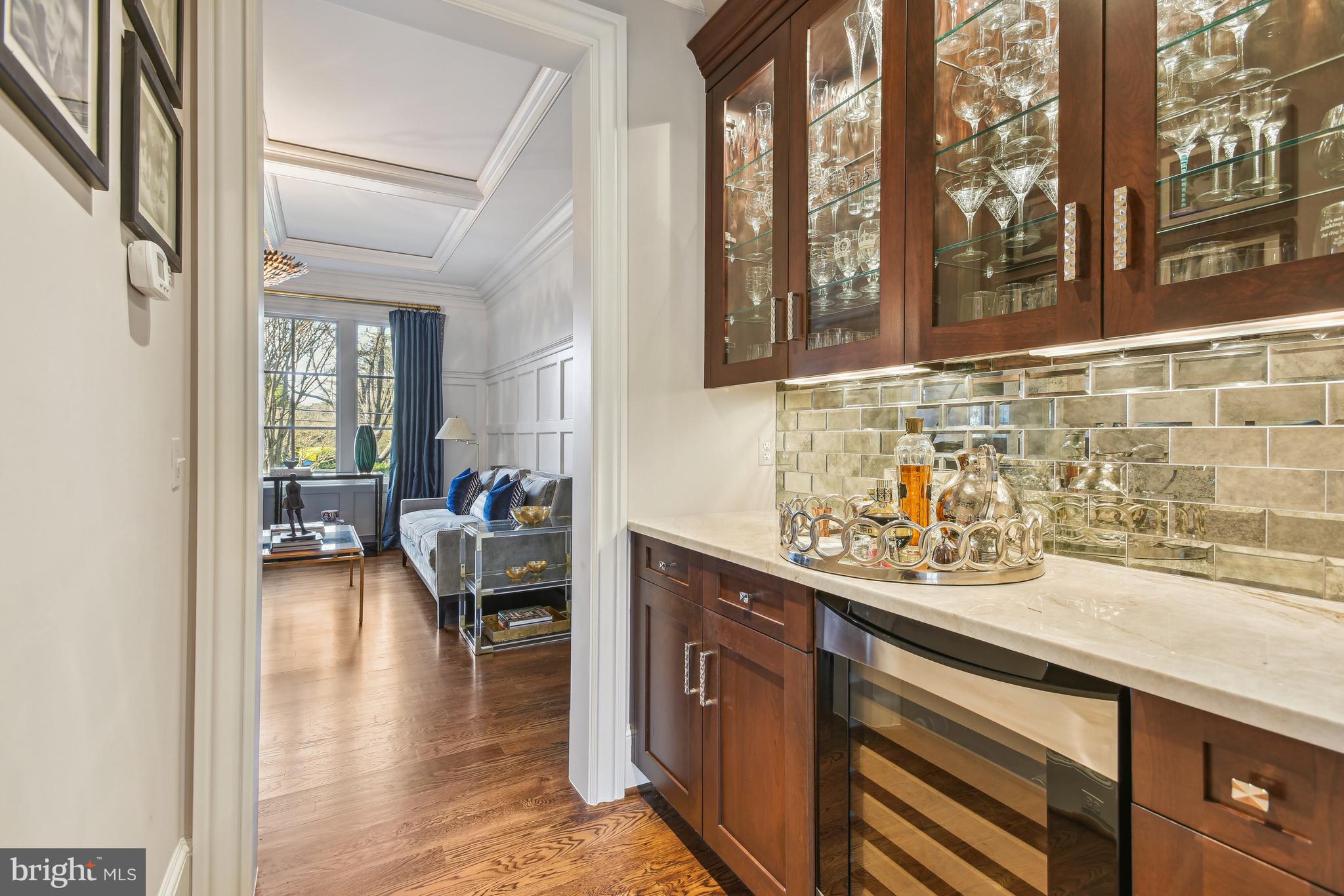 CLEARVIEW MANOR - Residential