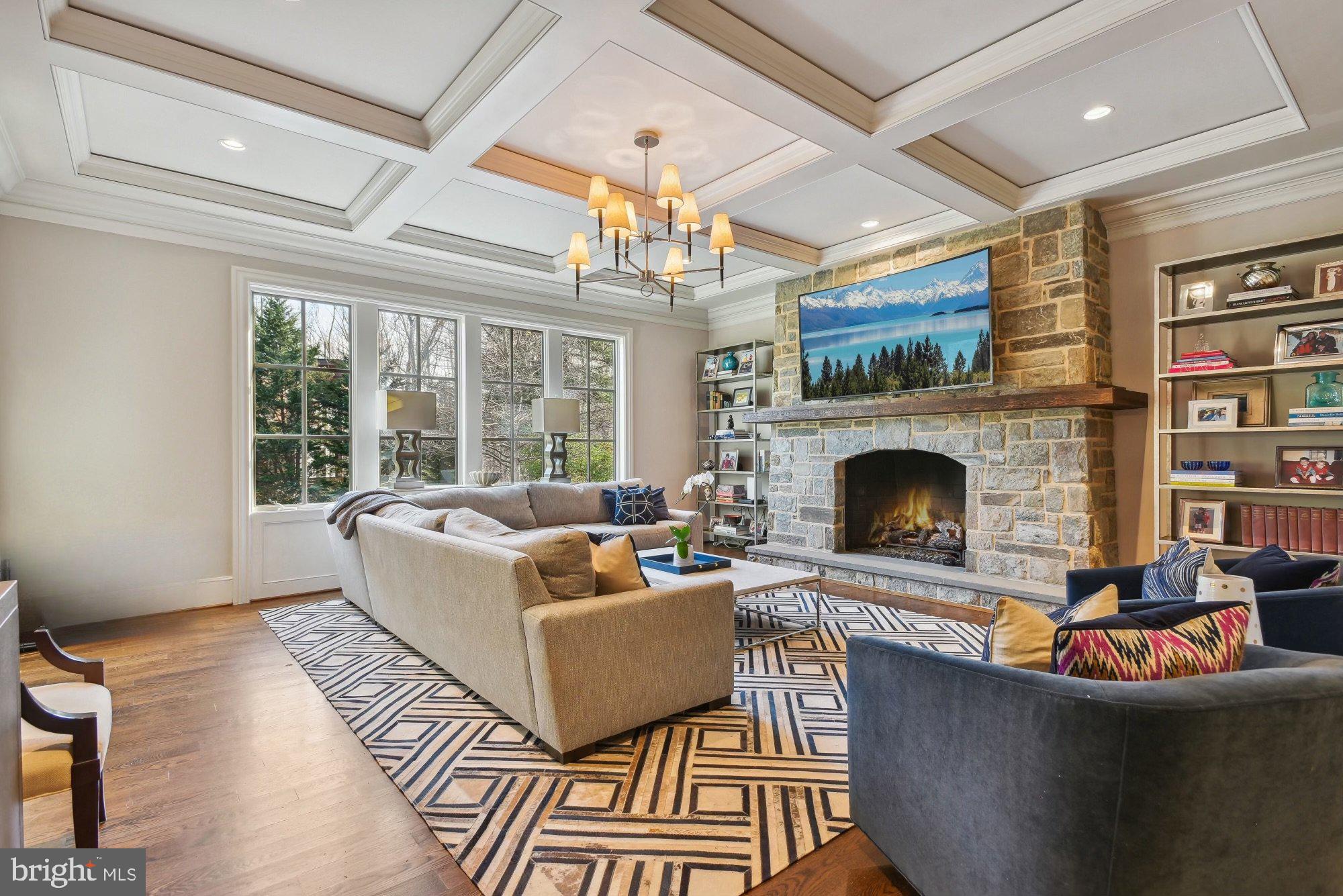 CLEARVIEW MANOR - Residential