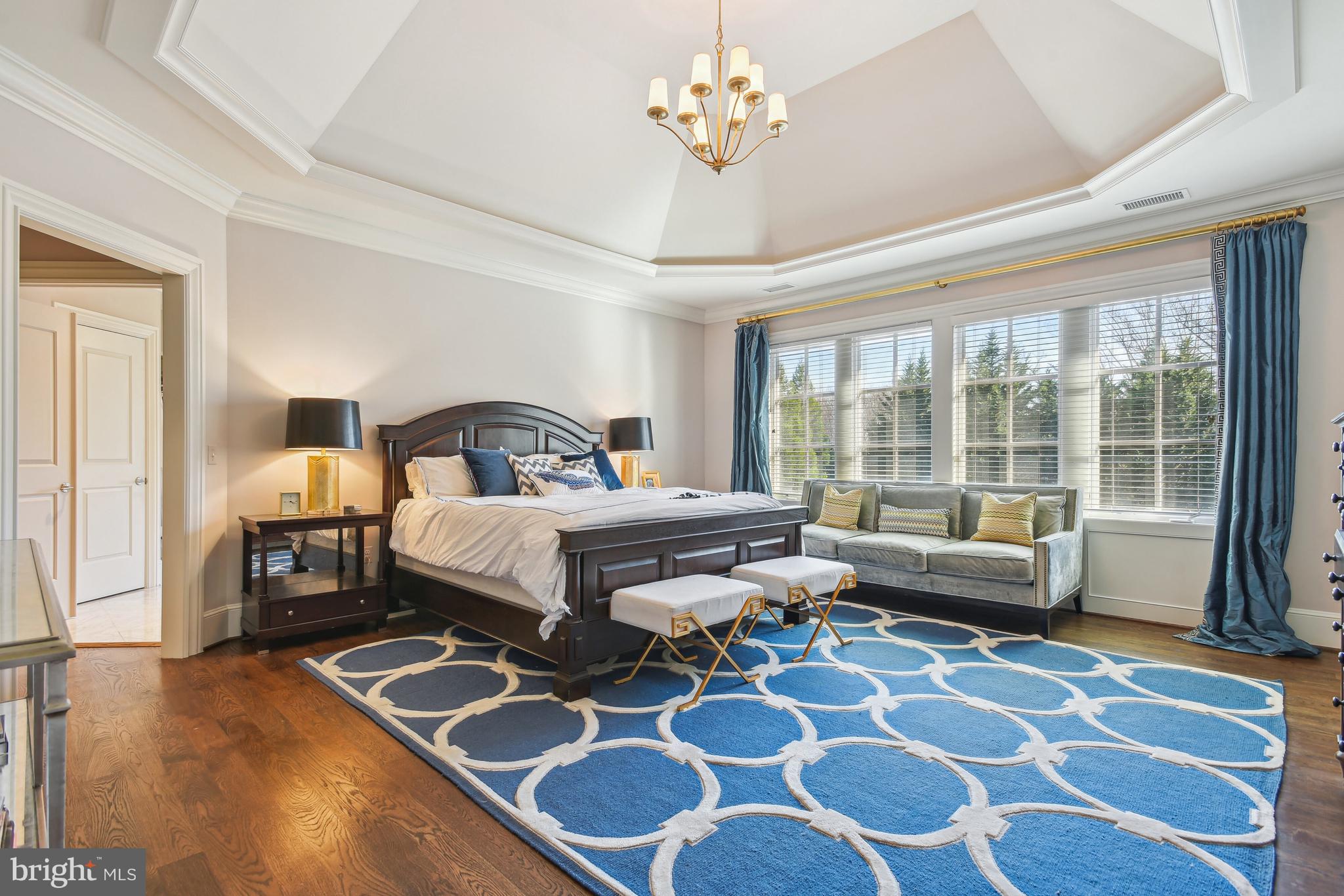 CLEARVIEW MANOR - Residential