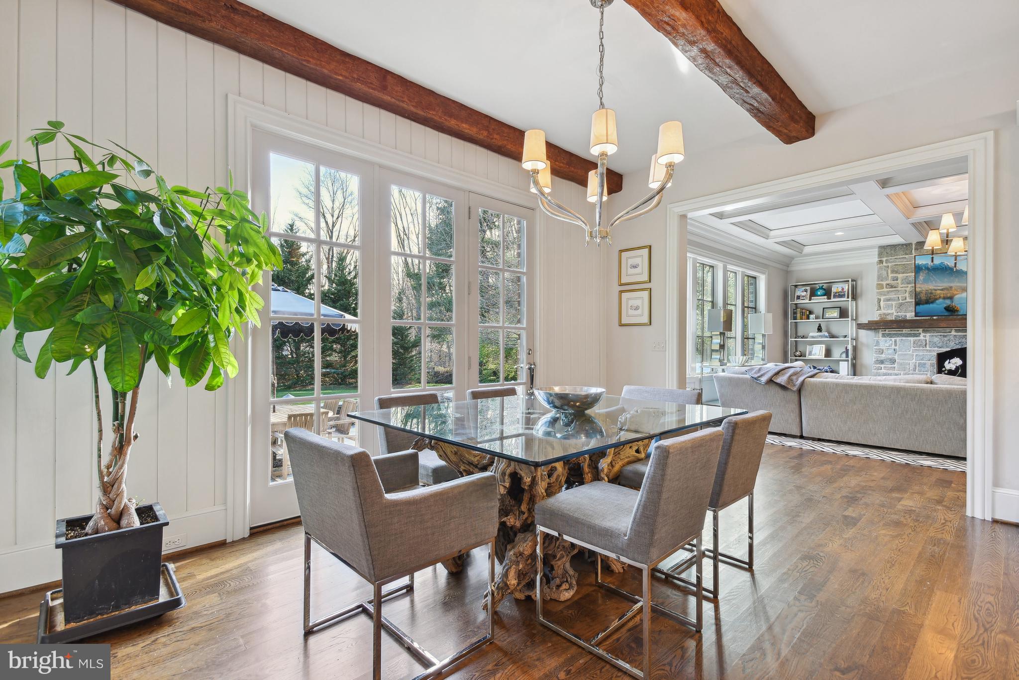 CLEARVIEW MANOR - Residential