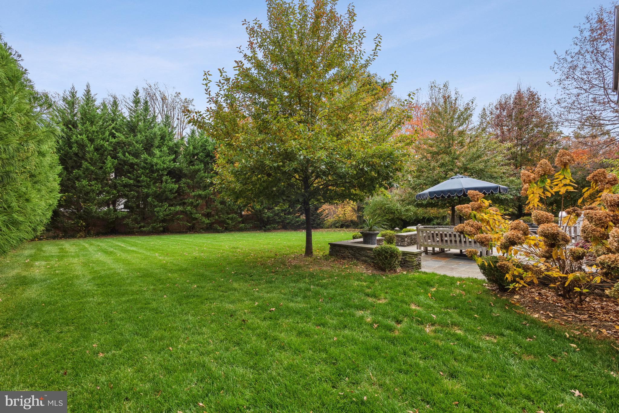 CLEARVIEW MANOR - Residential