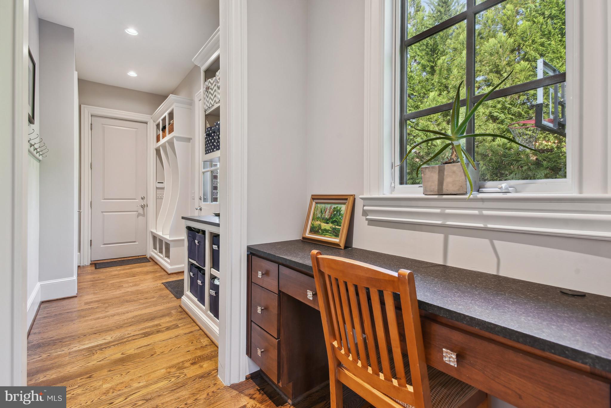 CLEARVIEW MANOR - Residential