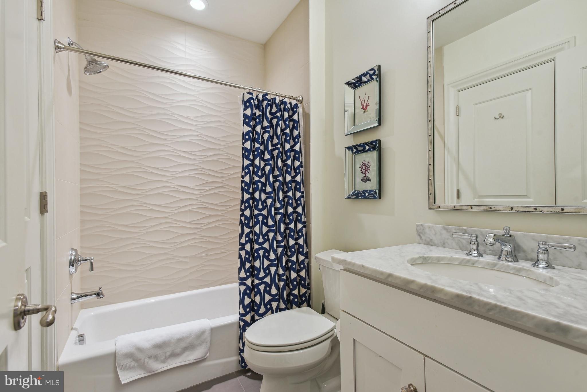 CLEARVIEW MANOR - Residential