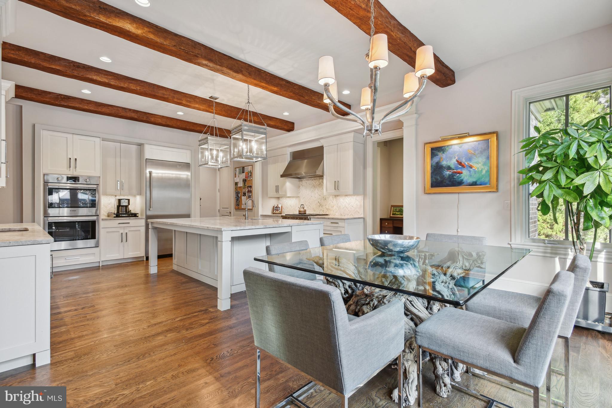 CLEARVIEW MANOR - Residential