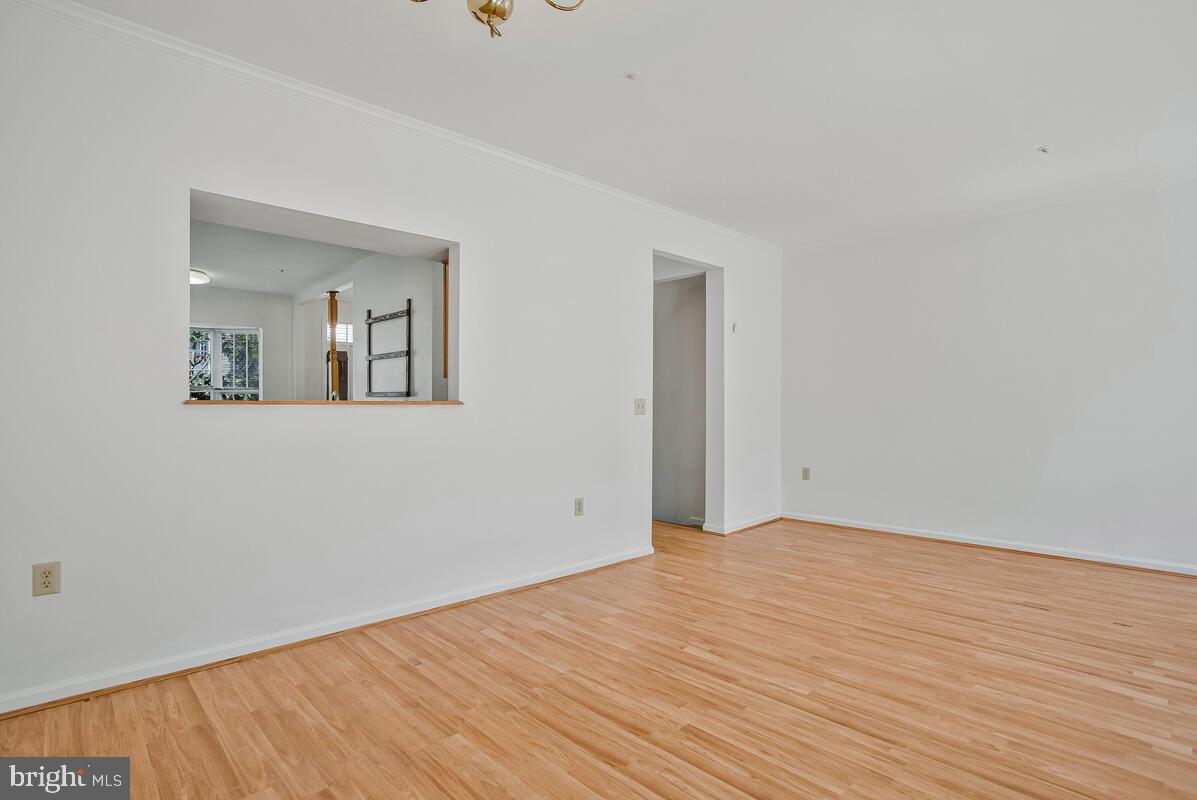 CROFTON VILLAGE - Residential