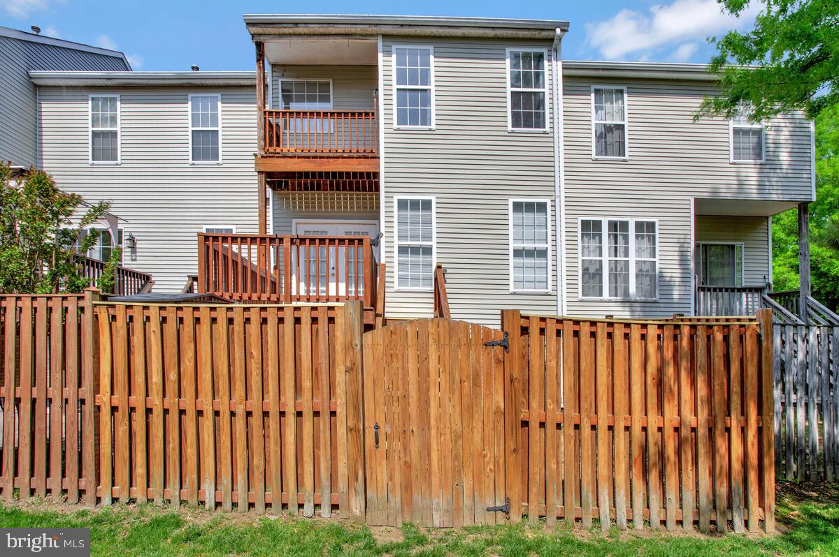 CROFTON VILLAGE - Residential