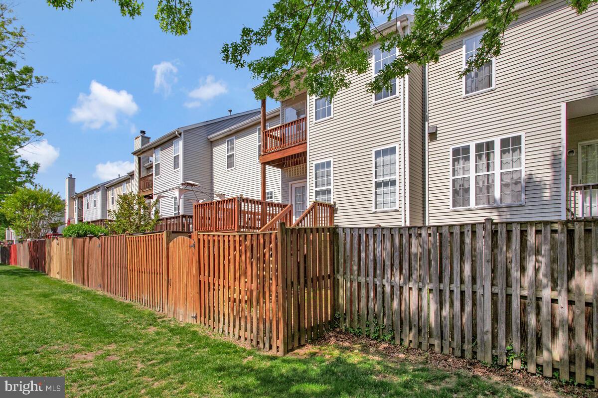 CROFTON VILLAGE - Residential