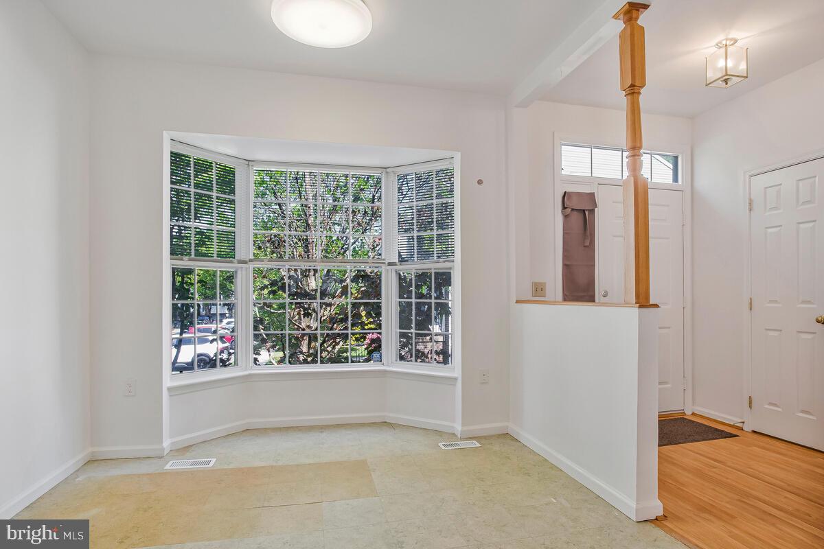 CROFTON VILLAGE - Residential