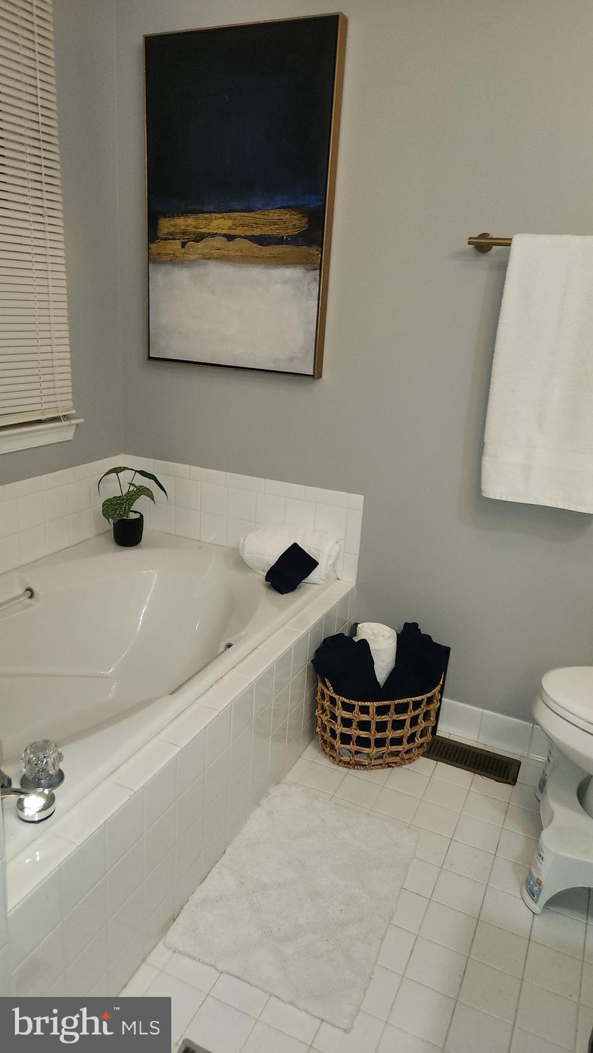 THOMPSON ESTATES - Residential