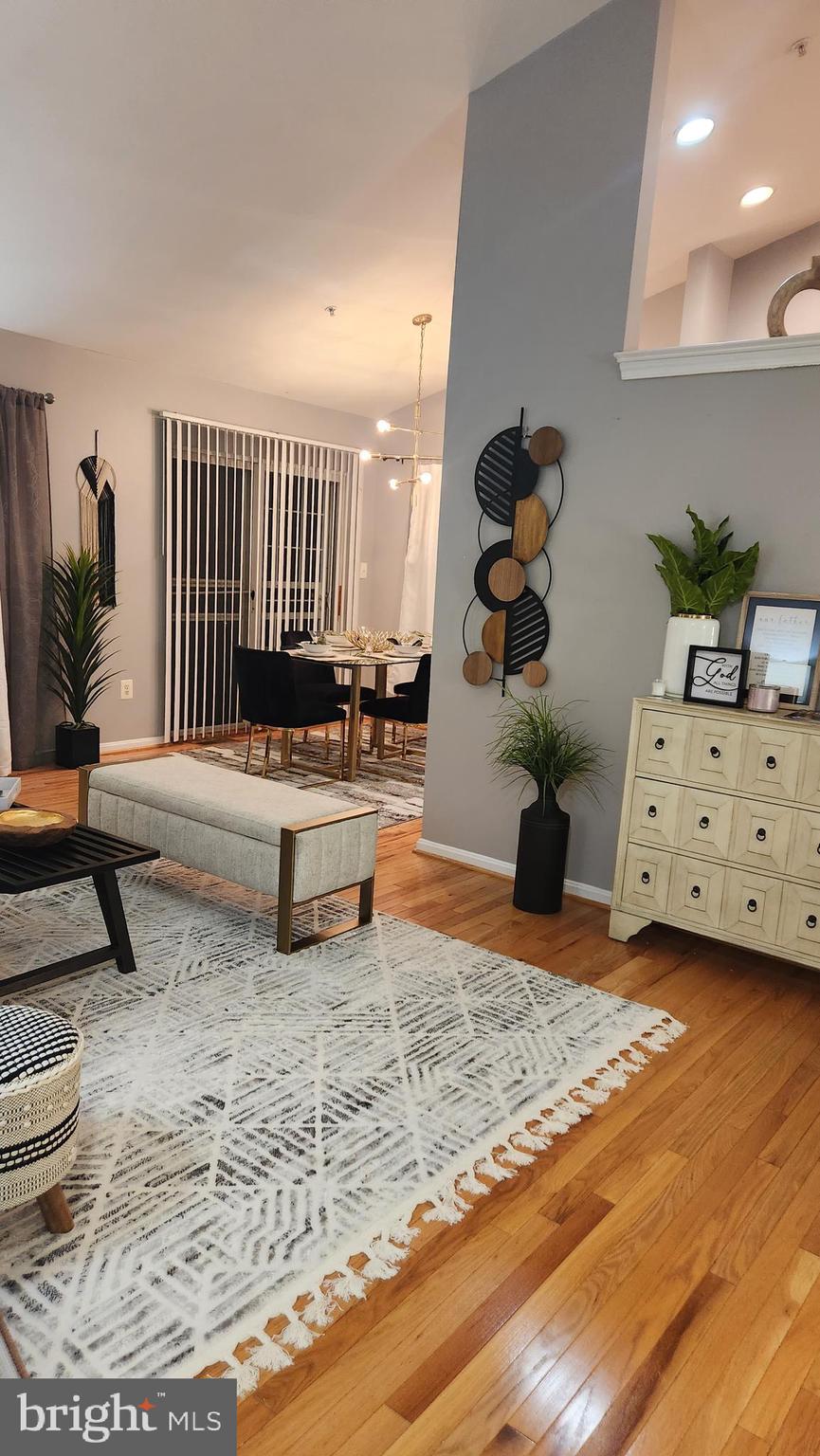 THOMPSON ESTATES - Residential