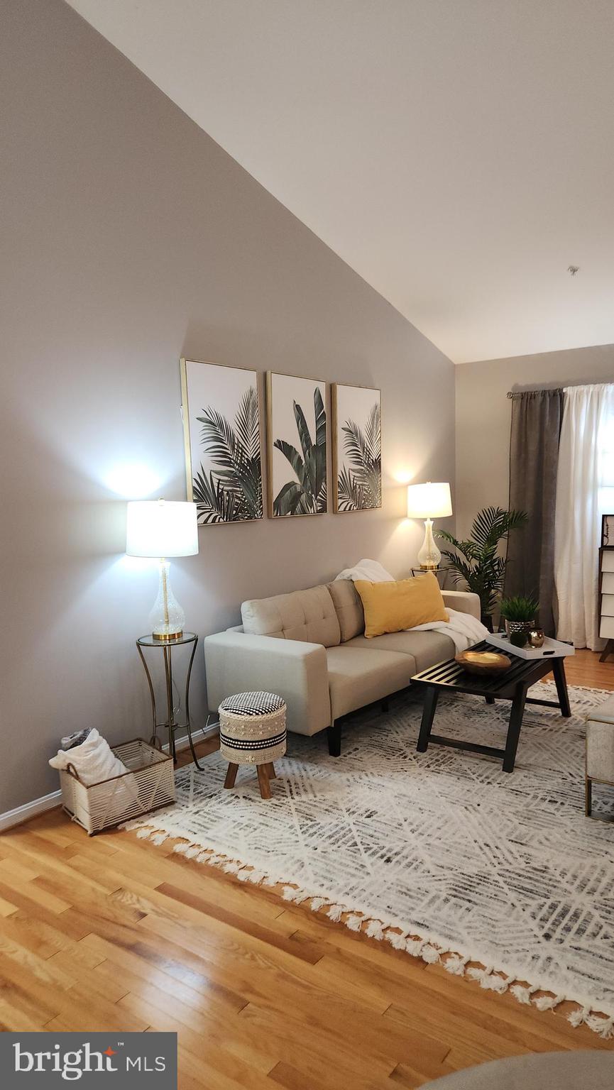 THOMPSON ESTATES - Residential