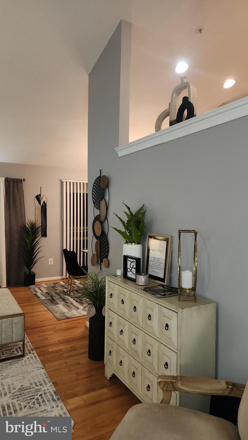 THOMPSON ESTATES - Residential