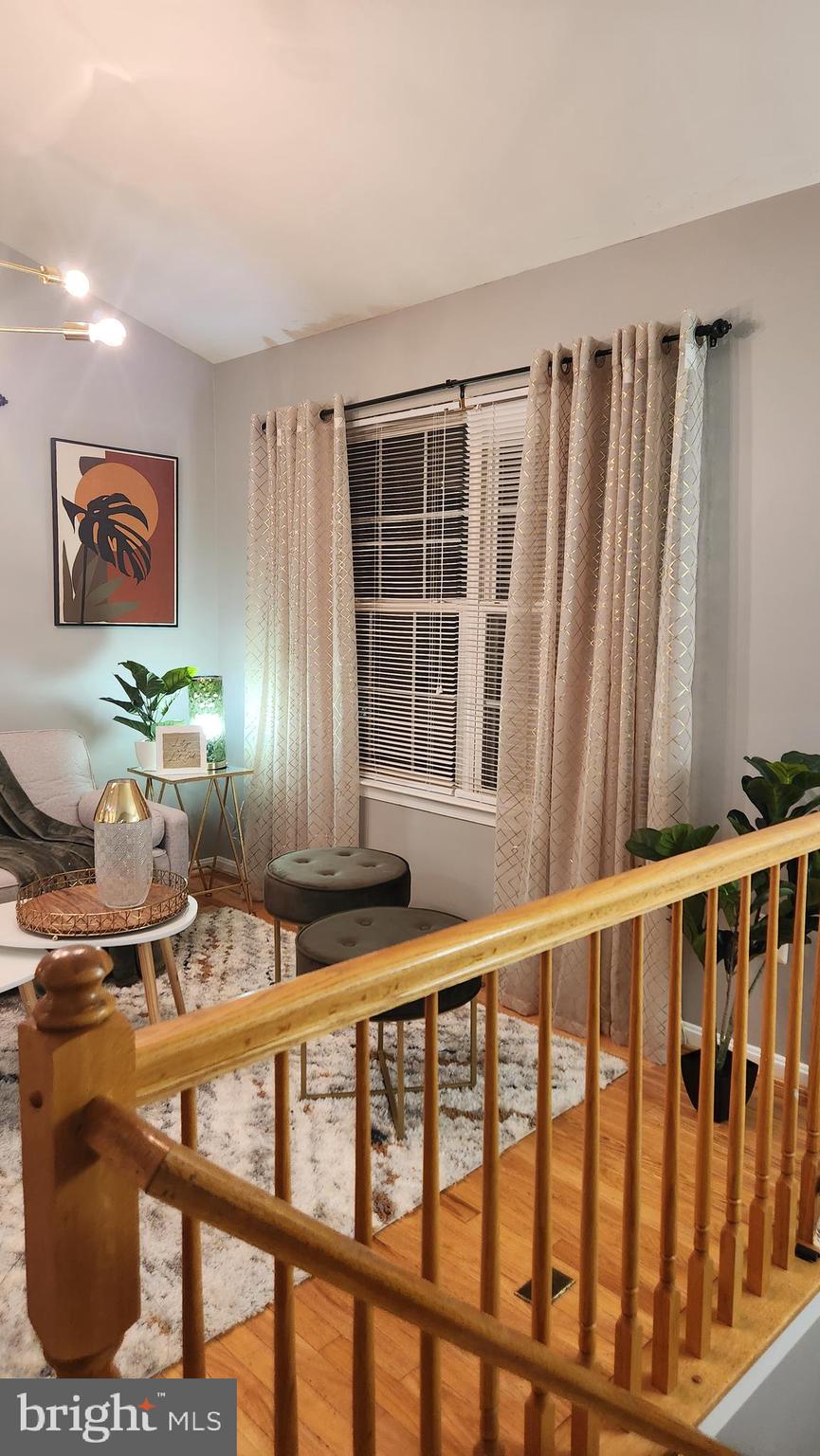 THOMPSON ESTATES - Residential