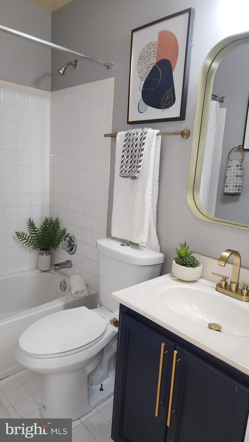 THOMPSON ESTATES - Residential